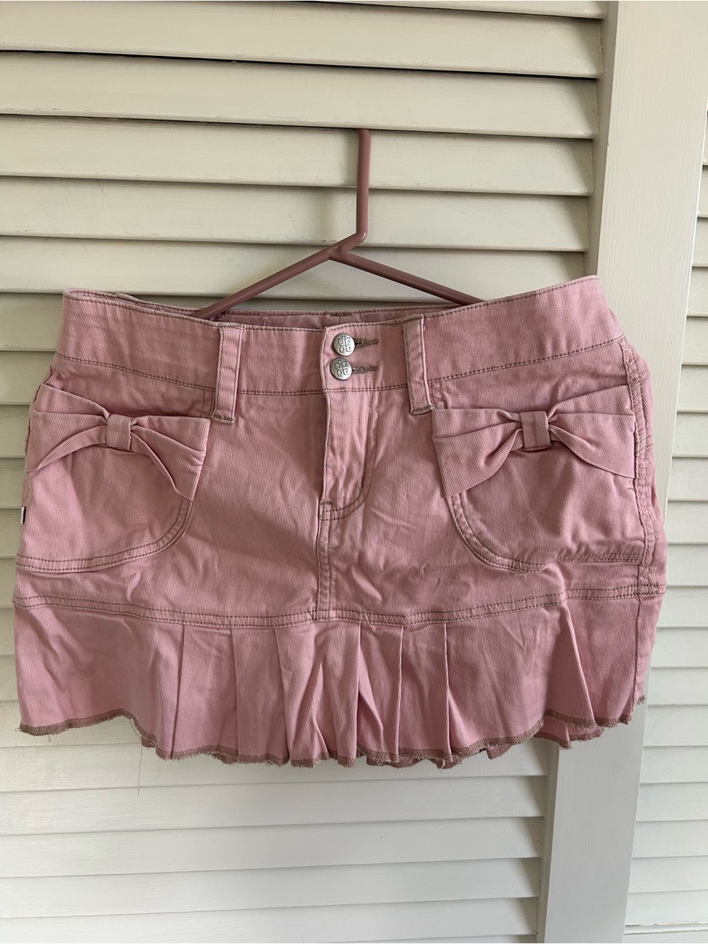 pink mini skirt
